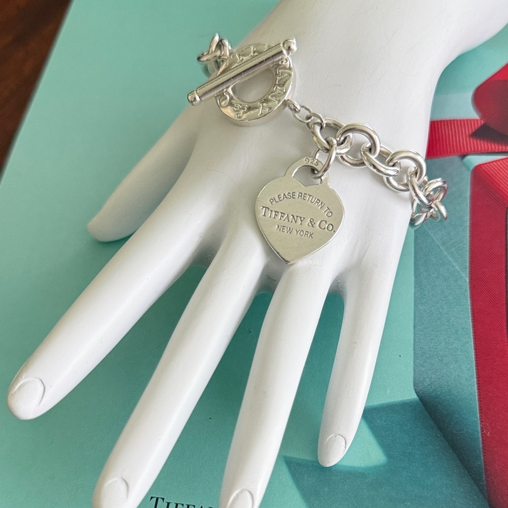 8” Tiffany & Co. Please Return To Tiffany Heart Tag Toggle Bracelet - Picture 3 of 8